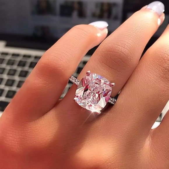 Jewelry - New Luxury Sparkling Silver Wedding Ring